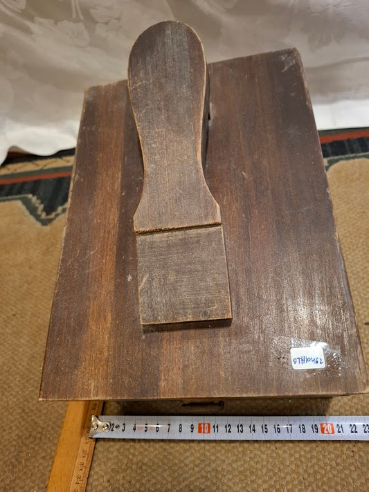 Vintage wooden shoe shine box [OTH10462] *for Israel local market only*