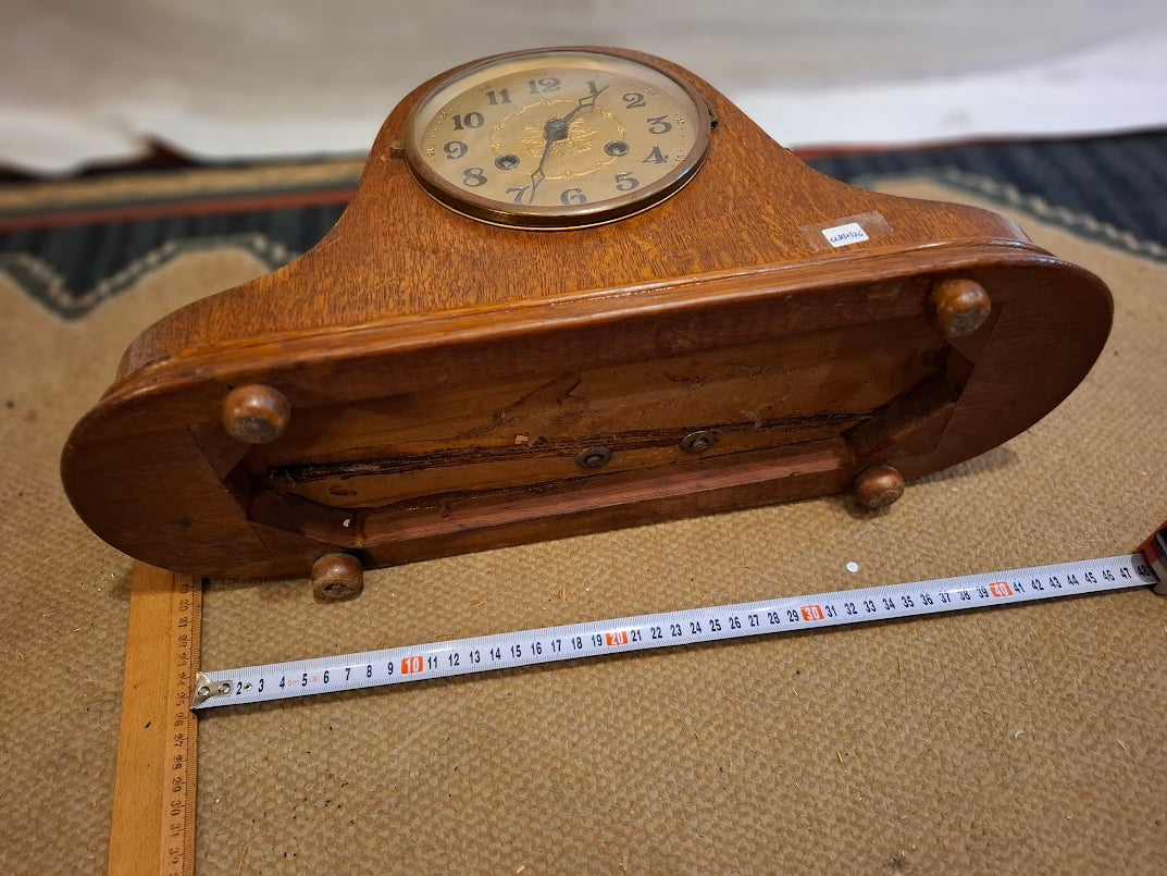 Antique wooden mechanical desk clock [CLK10376] *for Israel local market only*