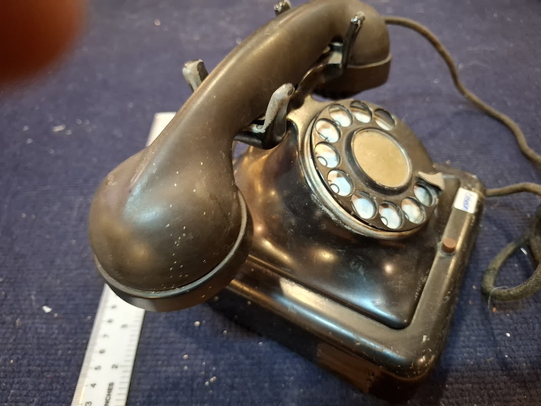 Old analog dial telephone [INS10737] *for Israel local market only*