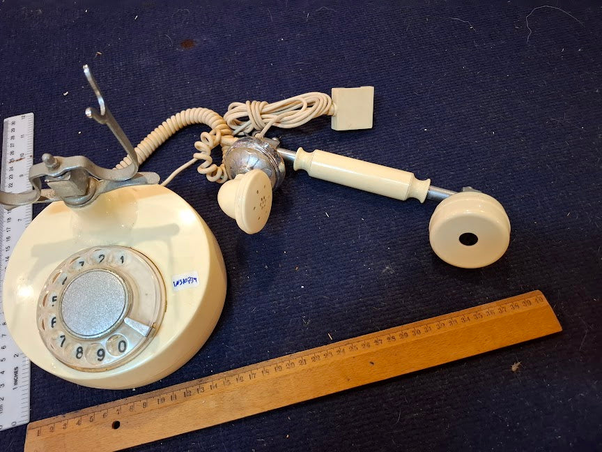 Old analog dial telephone [INS10739] *for Israel local market only*