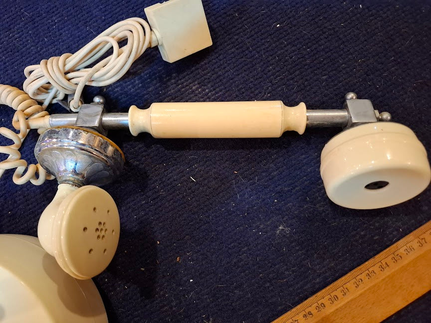 Old analog dial telephone [INS10739] *for Israel local market only*