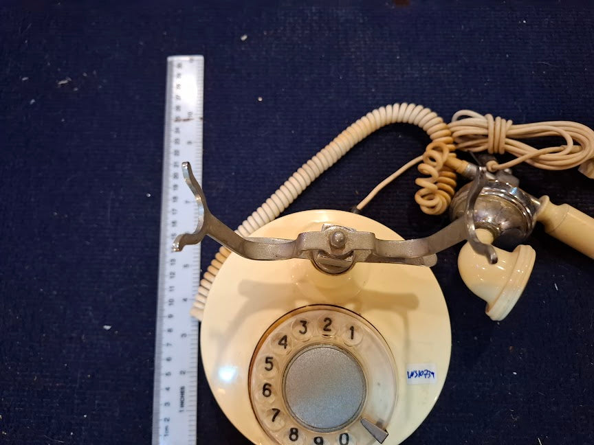 Old analog dial telephone [INS10739] *for Israel local market only*