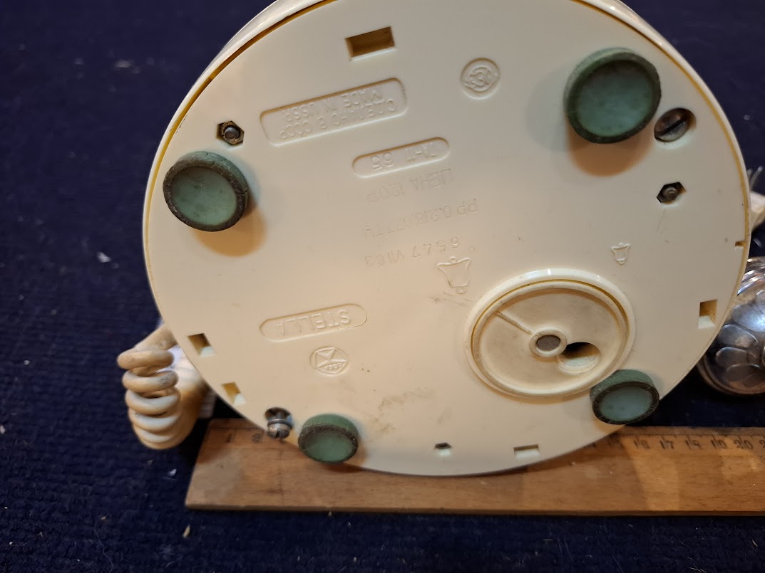 Old analog dial telephone [INS10739] *for Israel local market only*
