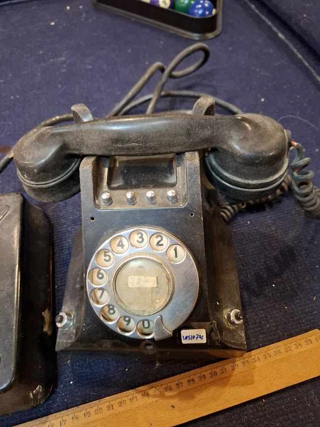 Old analog dial telephone [INS10741] *for Israel local market only*