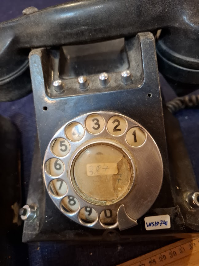 Old analog dial telephone [INS10741] *for Israel local market only*