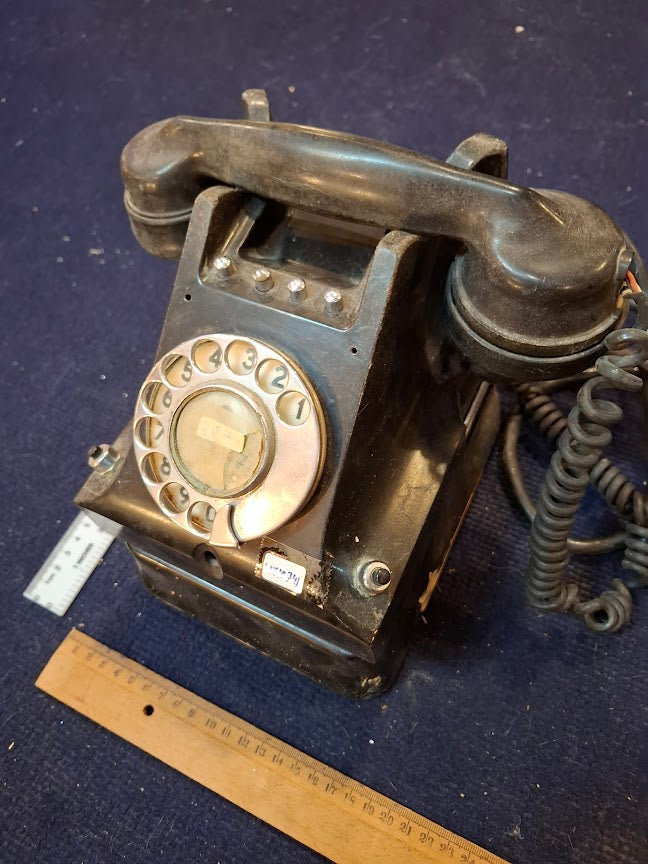 Old analog dial telephone [INS10741] *for Israel local market only*