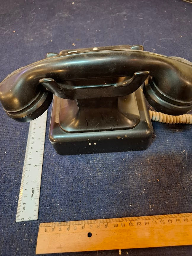 Old analog dial telephone [INS10747] *for Israel local market only*
