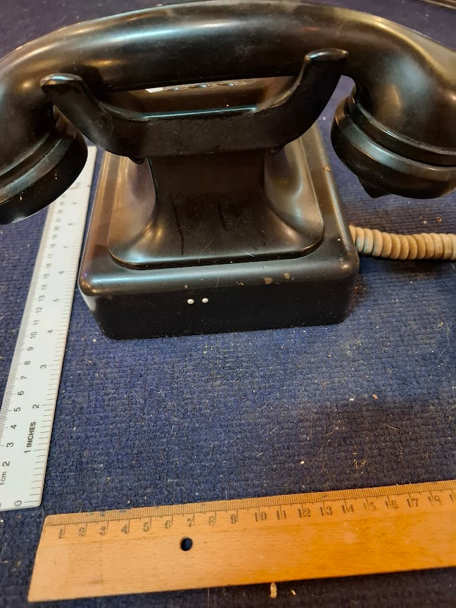 Old analog dial telephone [INS10747] *for Israel local market only*