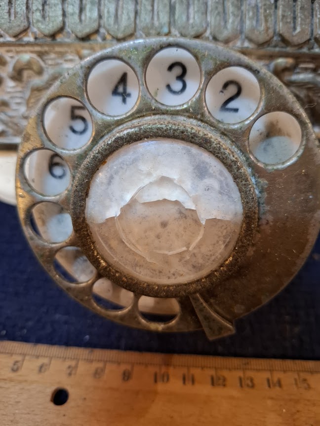 Old analog dial telephone [INS10748] *for Israel local market only*