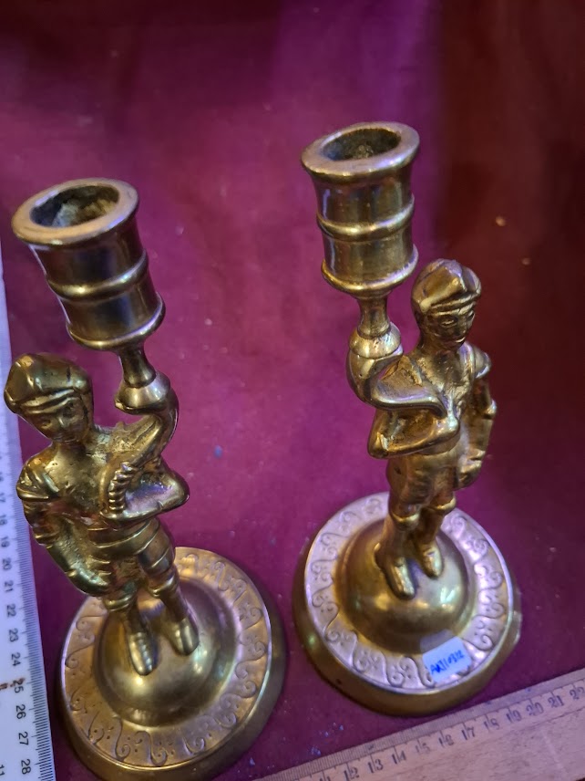 Vintage pair of brass candlesticks in the form of knights [ART10312]