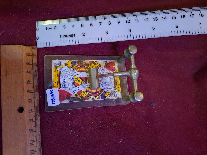 Vintage playing card press holder - rare [GAM10386]