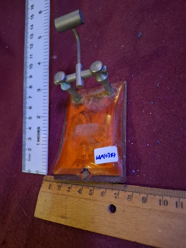 Vintage playing card press holder - rare [GAM10387]