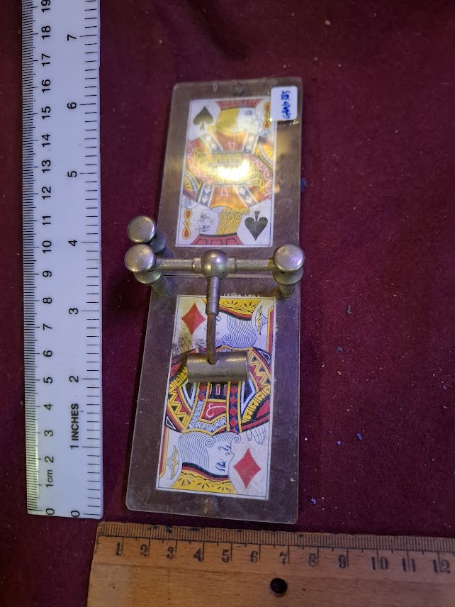 Vintage pair playing card press holder - rare [GAM10385]