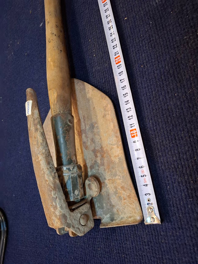 Old folding military shovel [MIL10188]