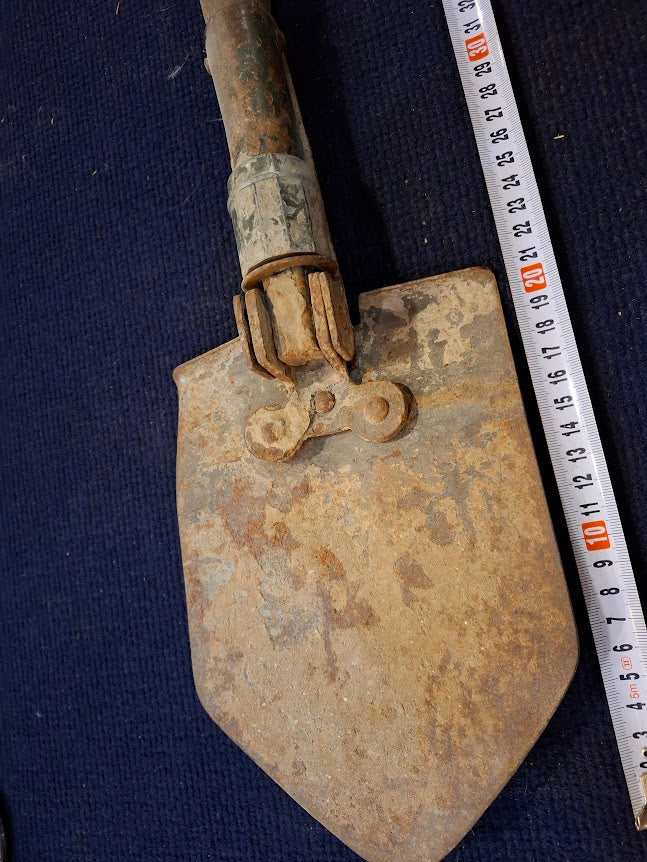 Old folding military shovel [MIL10188]