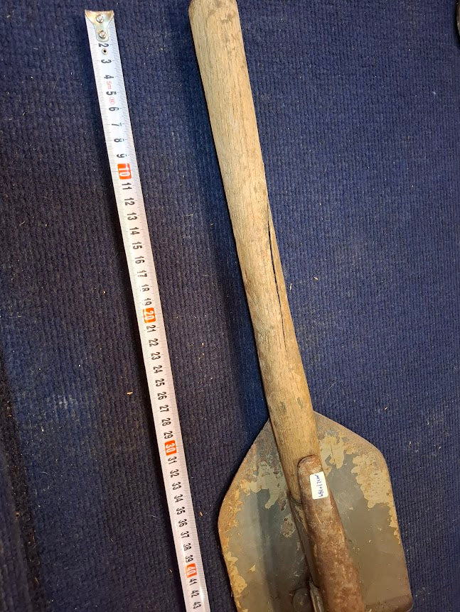 Old folding military shovel [MIL10189]