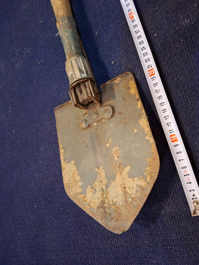 Old folding military shovel [MIL10189]
