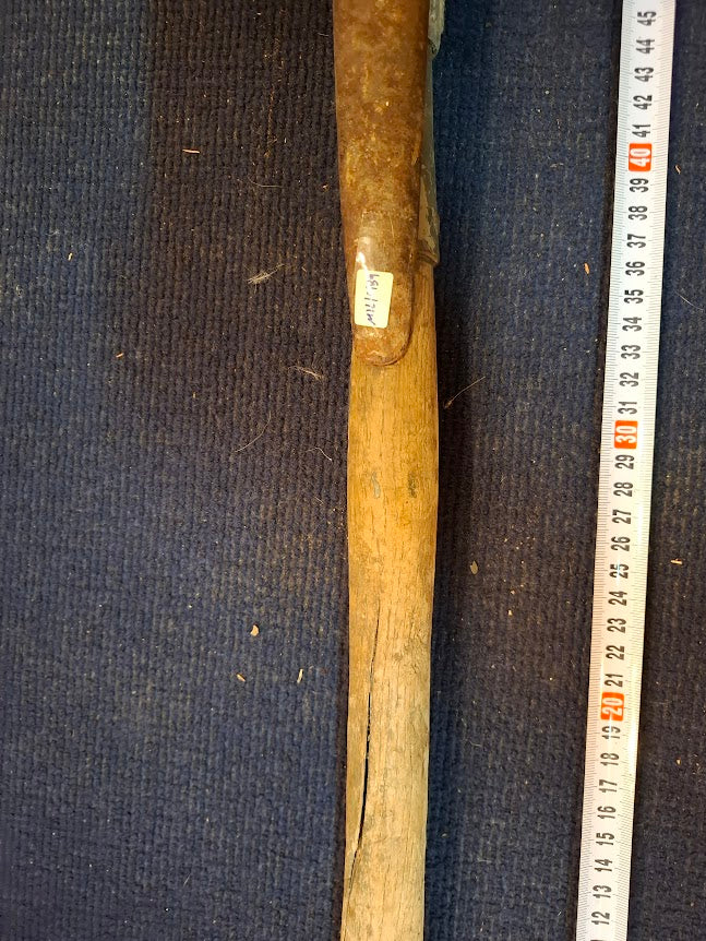 Old folding military shovel [MIL10189]