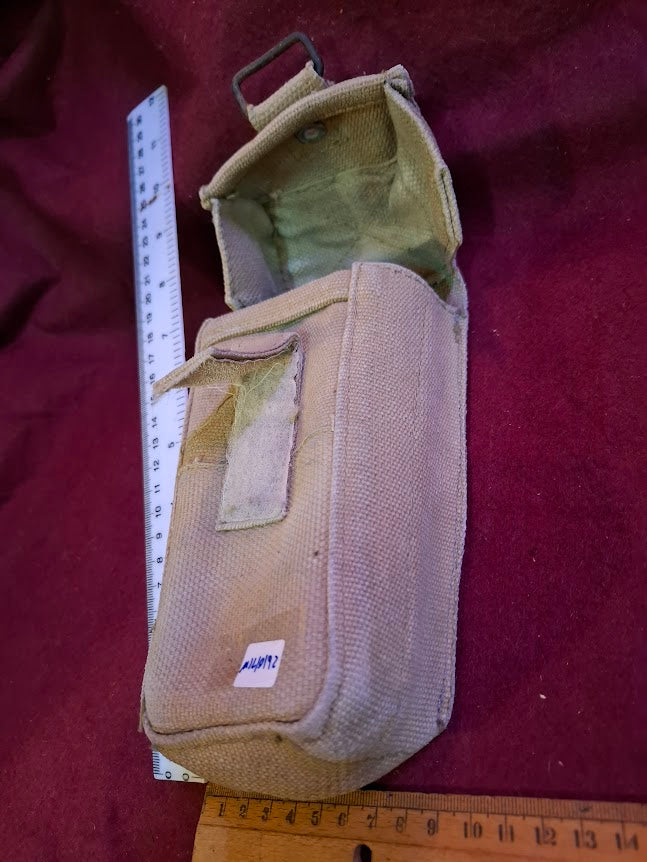 Vintage military canvas pouch [MIL10192]