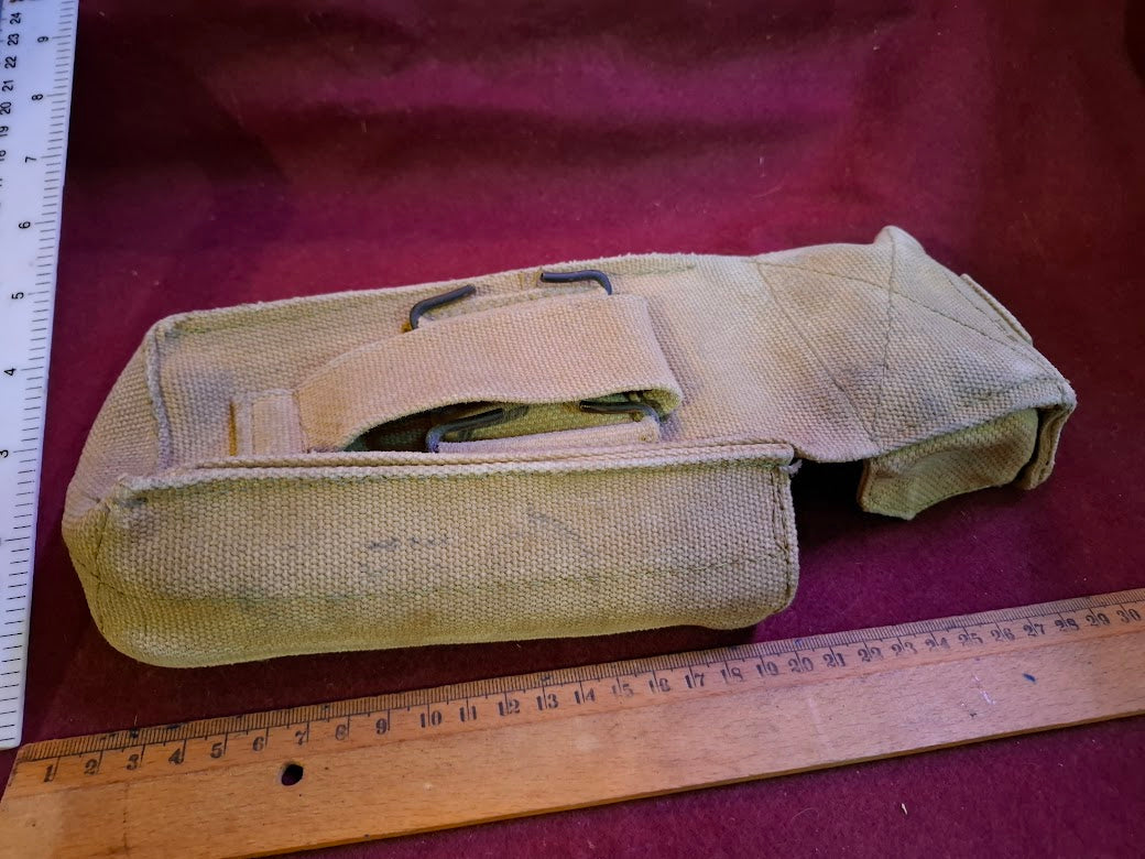 Vintage military canvas pouch [MIL10192]