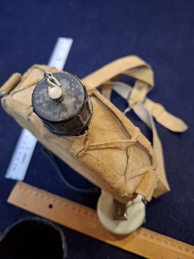 Vintage hunter water bottle [MIL10193]