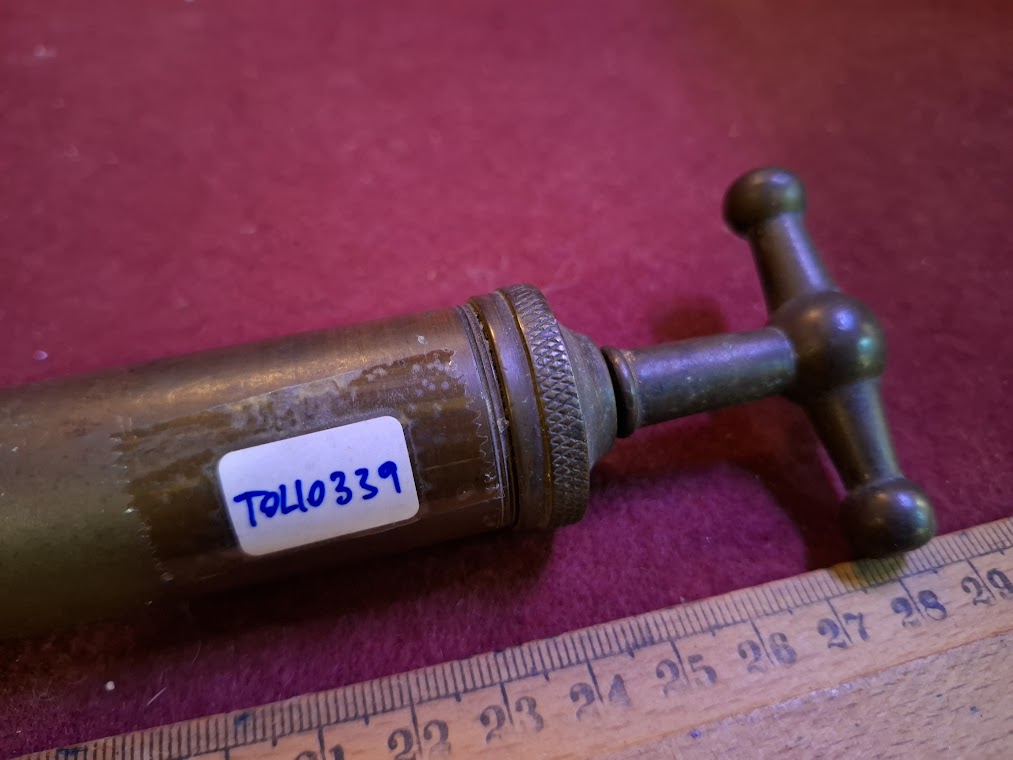 Vintage brass motorcycle oil grease tool [TOL10339]