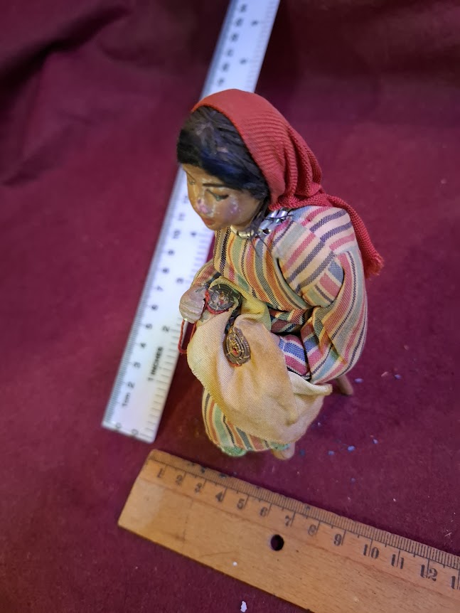 Handmade traditional dress souvenir doll [ART10314]