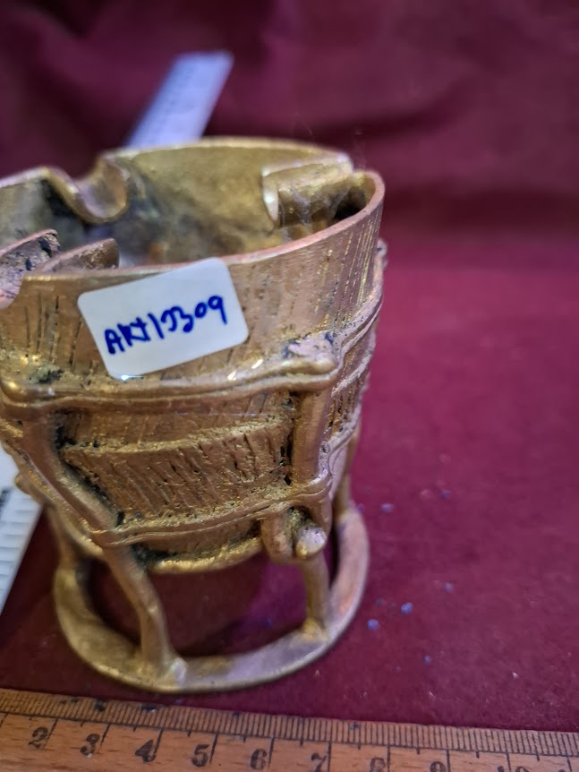 Vintage bronze ashhtray [ART10309]