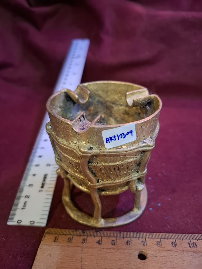 Vintage bronze ashhtray [ART10309]
