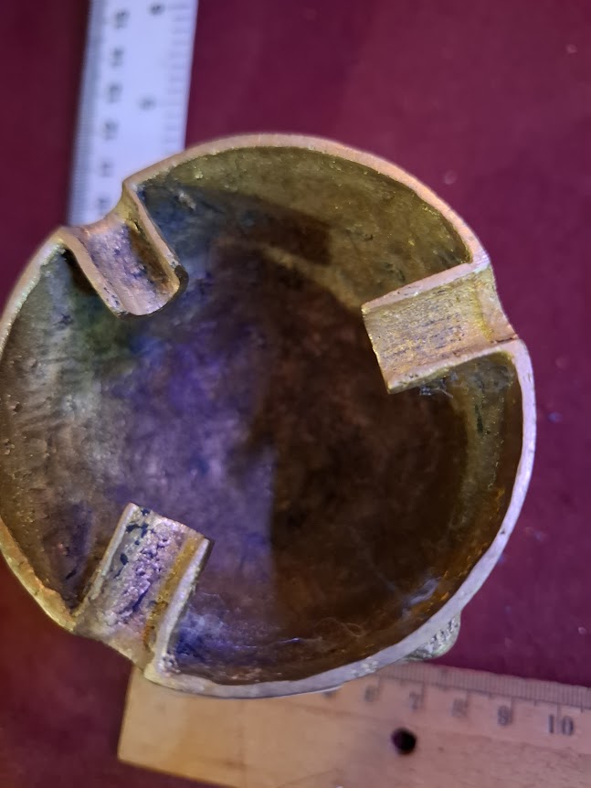 Vintage bronze ashhtray [ART10309]