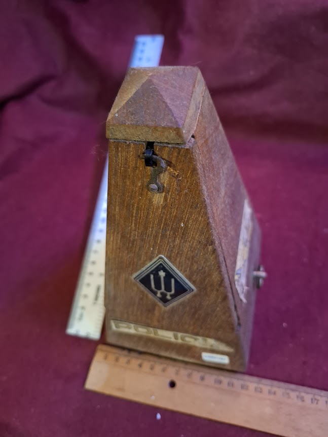Vintage mechanical metronome [OTH10471]