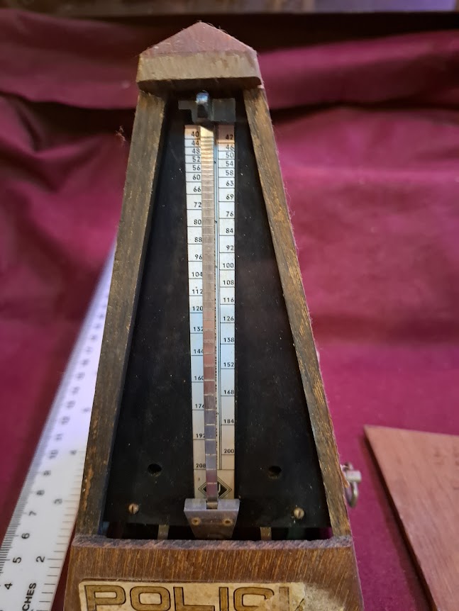 Vintage mechanical metronome [OTH10471]