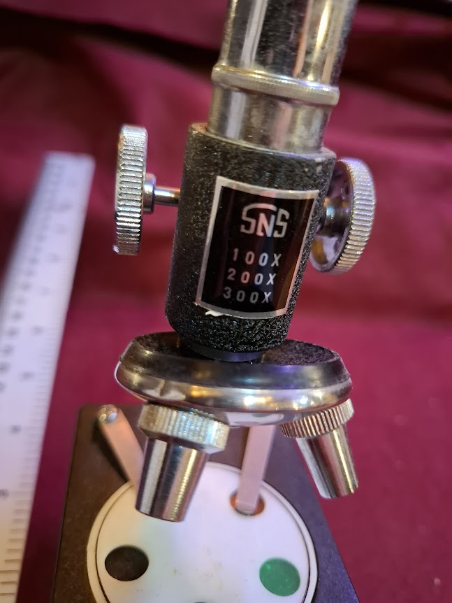 Old small microscope [OTH10447]
