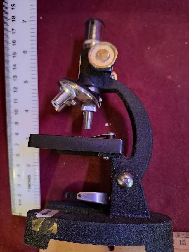 Old small microscope [OTH10447]