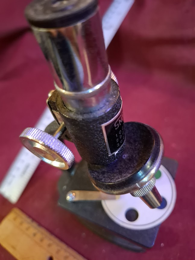 Old small microscope [OTH10447]