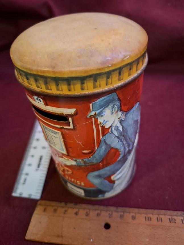 A child's vintage savings fund in the form of a Dar box [GAM10391]