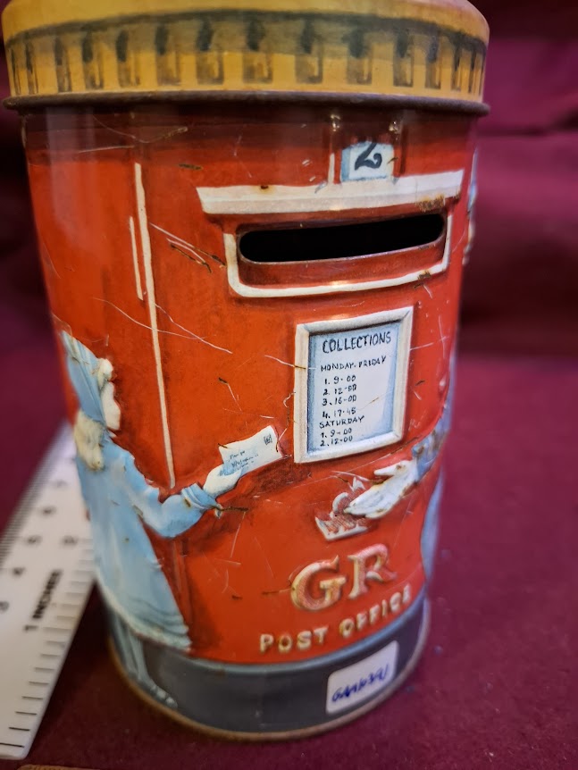 A child's vintage savings fund in the form of a Dar box [GAM10391]