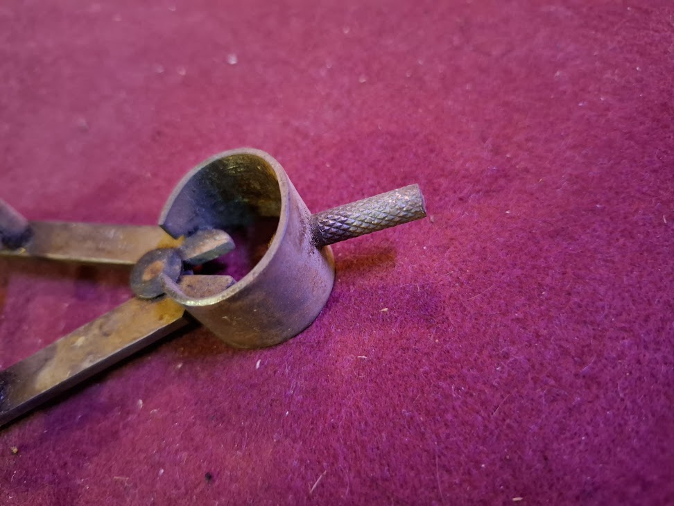 Vintage metal geometry pair of compass [TOL10341]