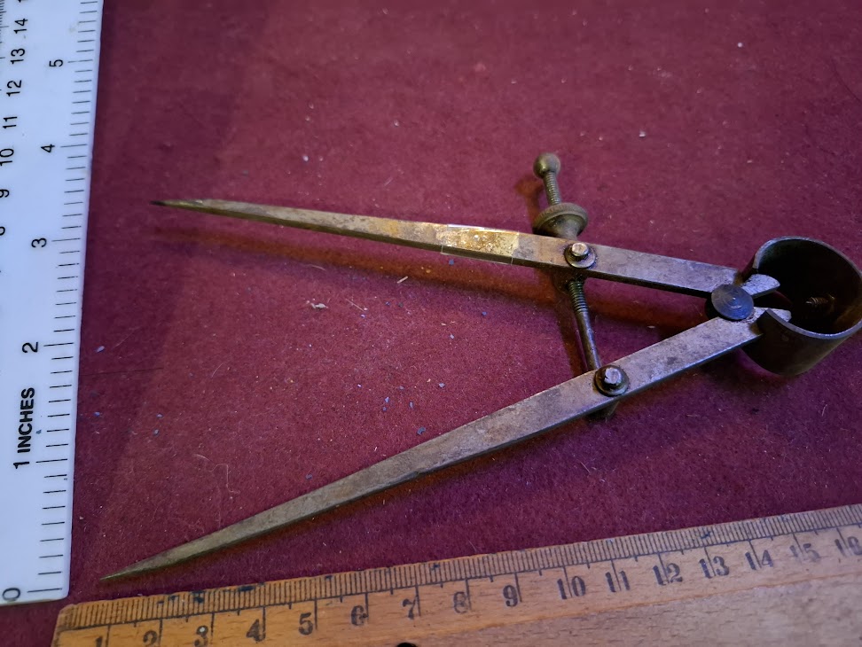 Vintage metal geometry pair of compass [TOL10341]
