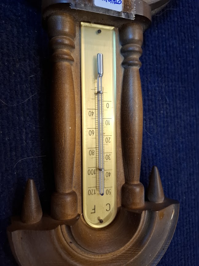 Vintage barometer thermometer [OTH10475]