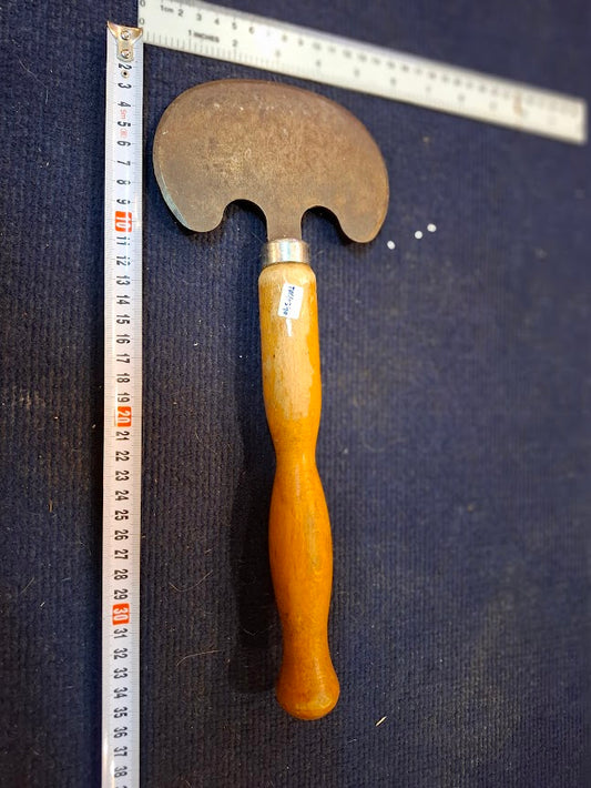 Vintage Cutting half moon tool for kitchen [TOL10340]