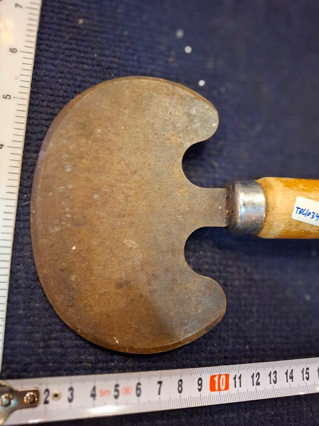 Vintage Cutting half moon tool for kitchen [TOL10340]