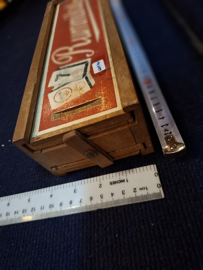 Vintage Remy Cubes in wood box [GAM10390]