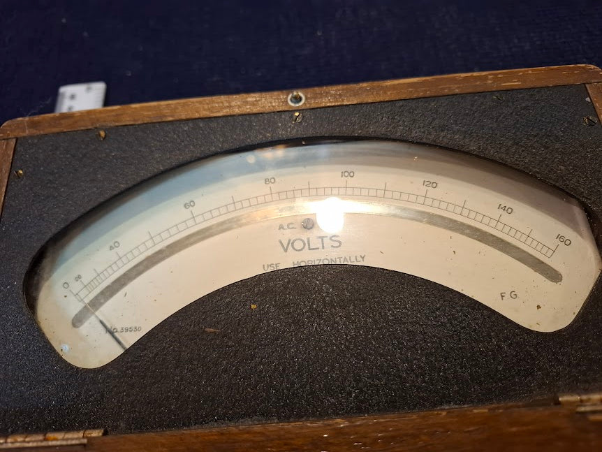 Antique volt meter - USE Horizontally [INS10756] *for Israel local market only*