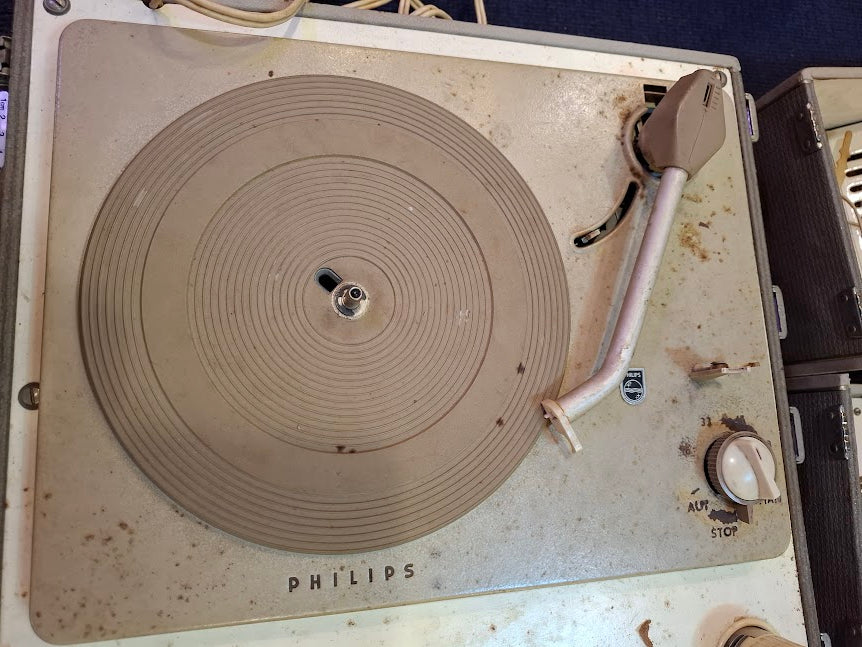 Old Record player - Philips [INS10759] *for Israel local market only