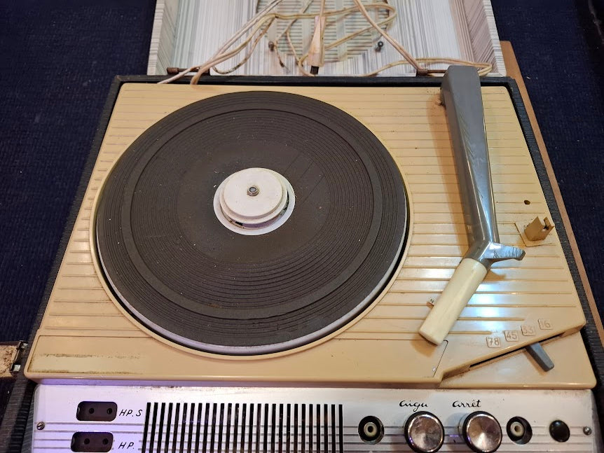 Old Record player [INS10760] *for Israel local market only