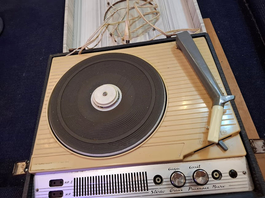 Old Record player [INS10760] *for Israel local market only