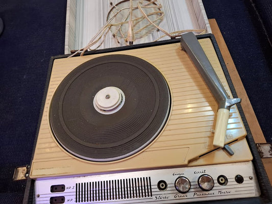 Old Record player [INS10760] *for Israel local market only