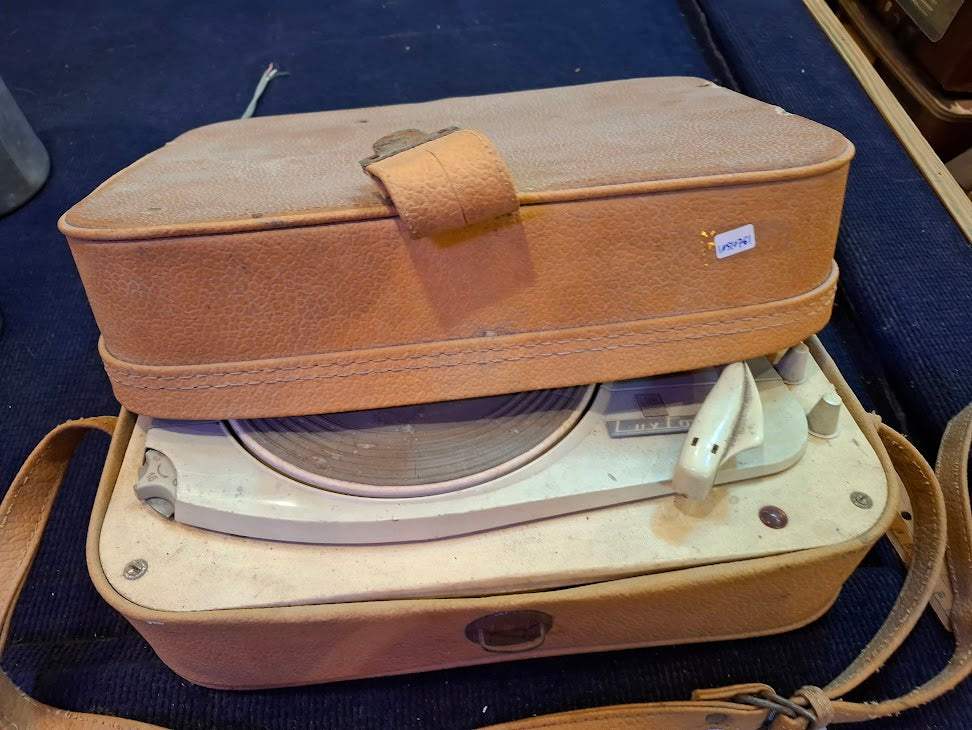 Old Record player - Luxton [INS10761] *for Israel local market only