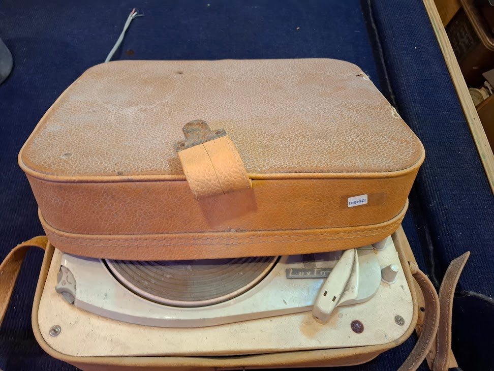 Old Record player - Luxton [INS10761] *for Israel local market only